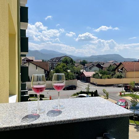 Mountain View Maria Apartamento Braşov Exterior foto